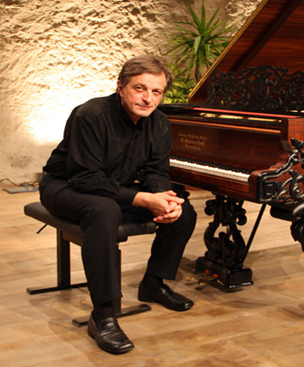 Cyril Huvé